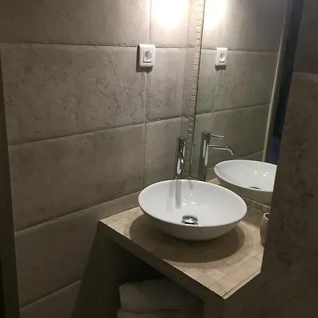 Maredda 1 Apartment