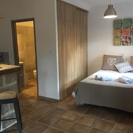 Maredda 1 Apartment
